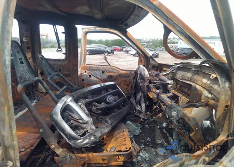 1999 Ford F-250 Lariat/Xl/Xlt z USA, uszkodzony, nr VIN 1FTNX21S3XEE70825